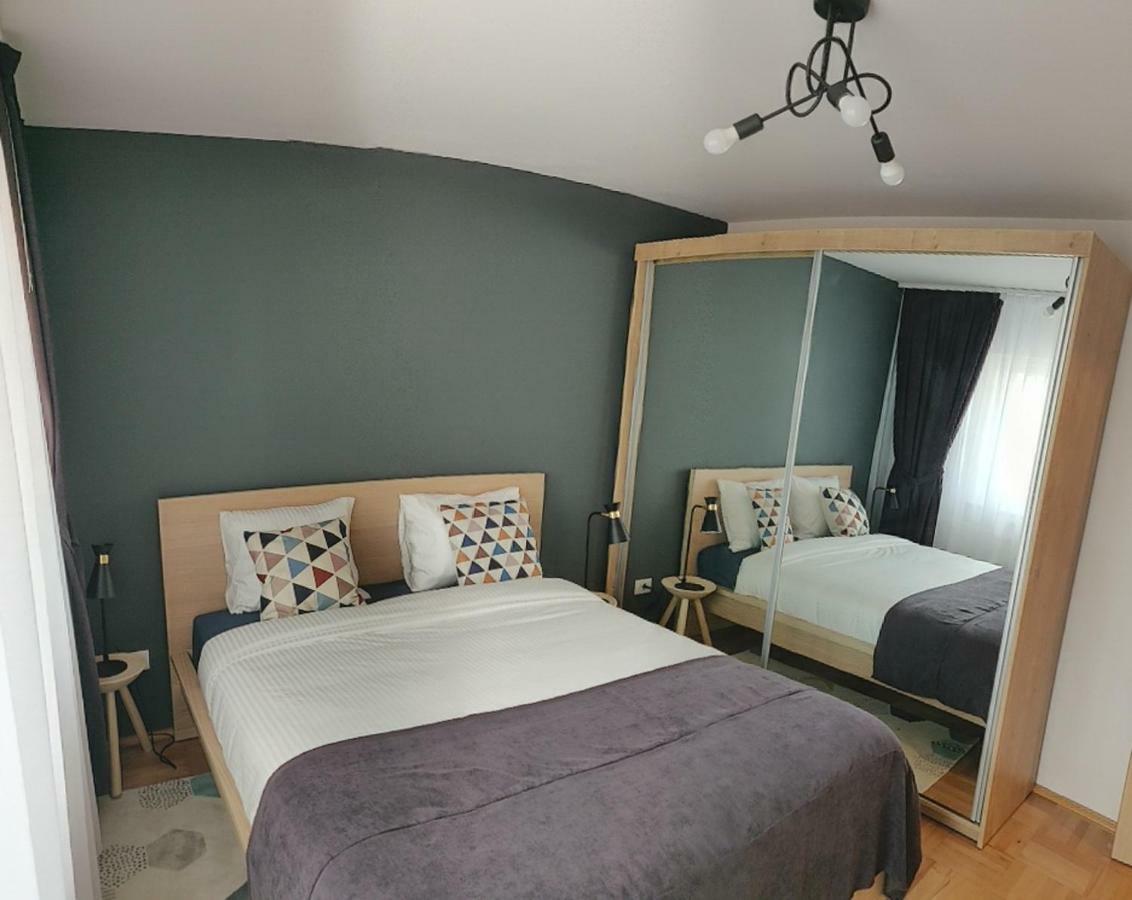 Modern And Cozy Apartment Питешти Экстерьер фото