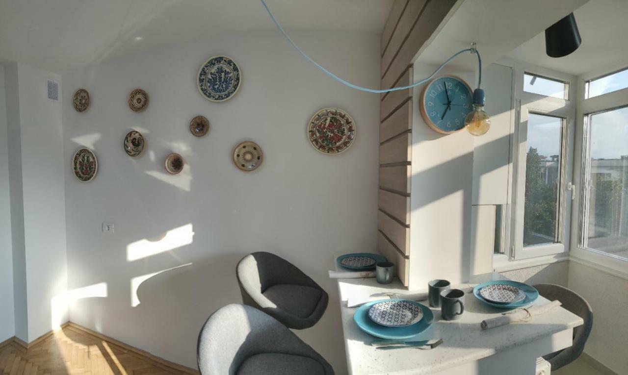 Modern And Cozy Apartment Питешти Экстерьер фото
